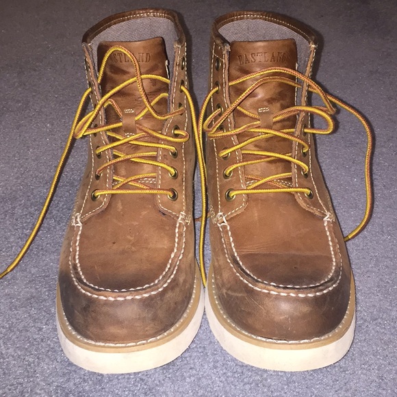 eastland lumber up moc toe boot